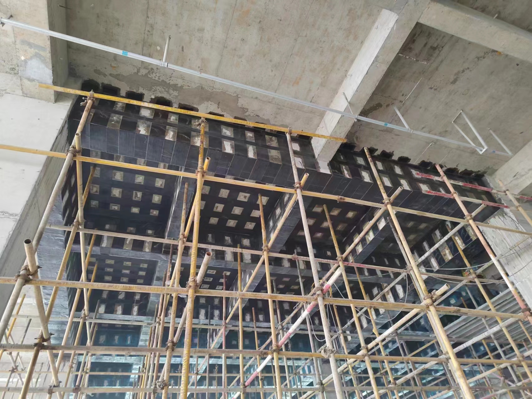 宁城加固公司承接植筋 粘钢 碳纤维等加固工程 资质齐全